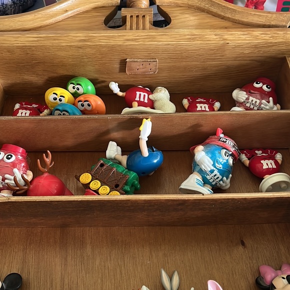 20 Toy M&M Figures with Oak Cabinet - Picture 3 of 6